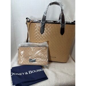 NWT Dooney & Bourke LILLIANA Tote Bag‎  Wristlet Keychain Natural Woven Leather